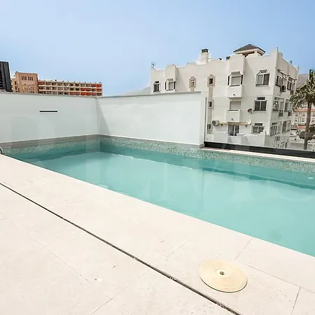 Villa House With Private Rooftop Pool, Cinema, Gym Rems Torremolinos