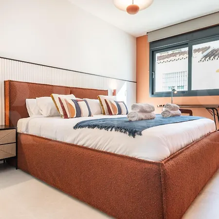 Villa House With Private Rooftop Pool, Cinema, Gym Rems *