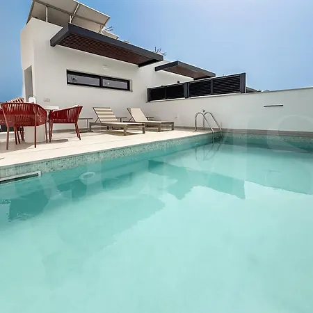 House With Private Rooftop Pool, Cinema, Gym Rems Willa Torremolinos