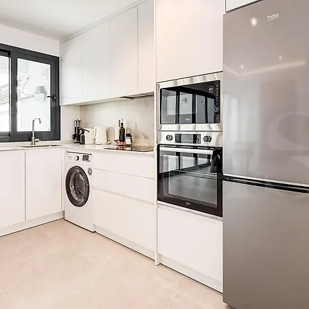 House With Private Rooftop Pool, Cinema, Gym Rems Willa Torremolinos