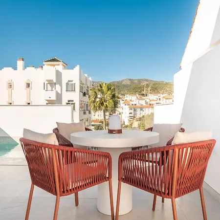 House With Private Rooftop Pool, Cinema, Gym Rems Torremolinos