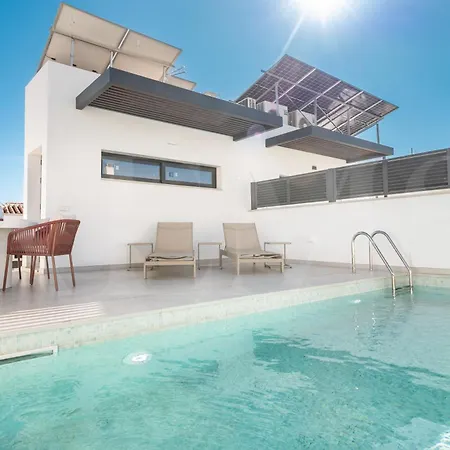 House With Private Rooftop Pool, Cinema, Gym Rems Torremolinos