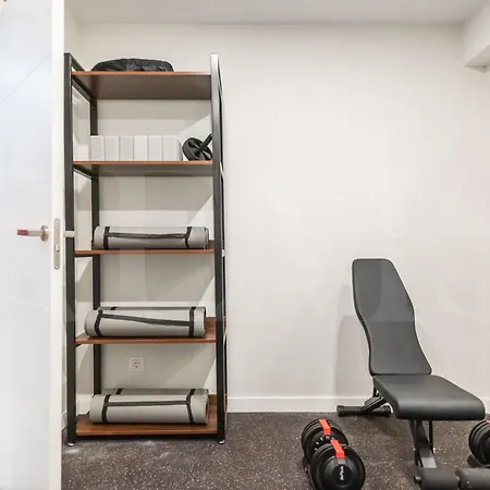 Willa House With Private Rooftop Pool, Cinema, Gym Rems *