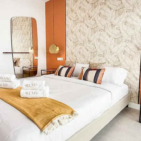 Вилла House With Private Rooftop Pool, Cinema, Gym Rems