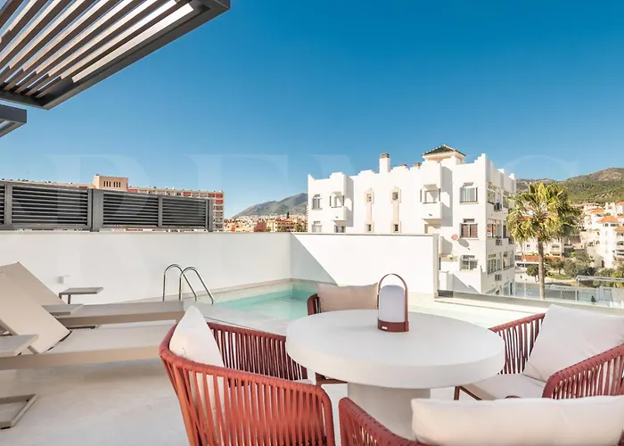 House With Private Rooftop Pool, Cinema, Gym Rems Torremolinos