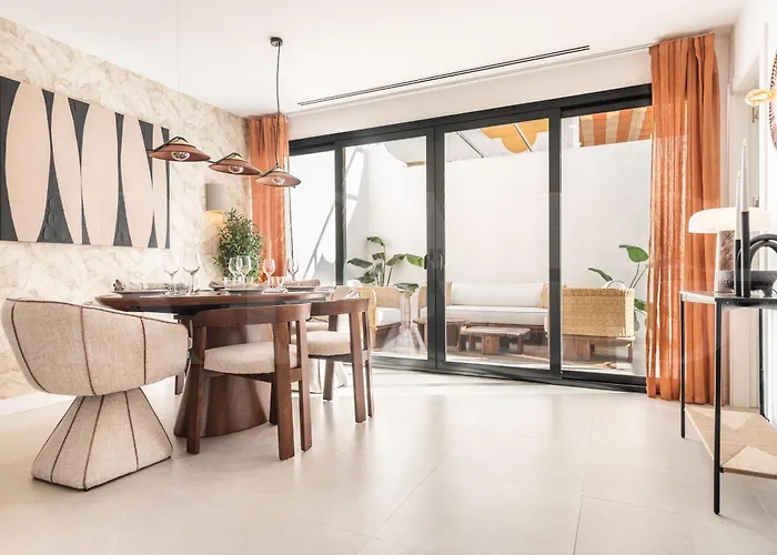 House With Private Rooftop Pool, Cinema, Gym Rems Villa *