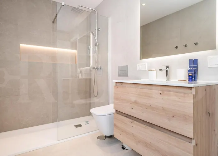 House With Private Rooftop Pool, Cinema, Gym Rems Villa Torremolinos