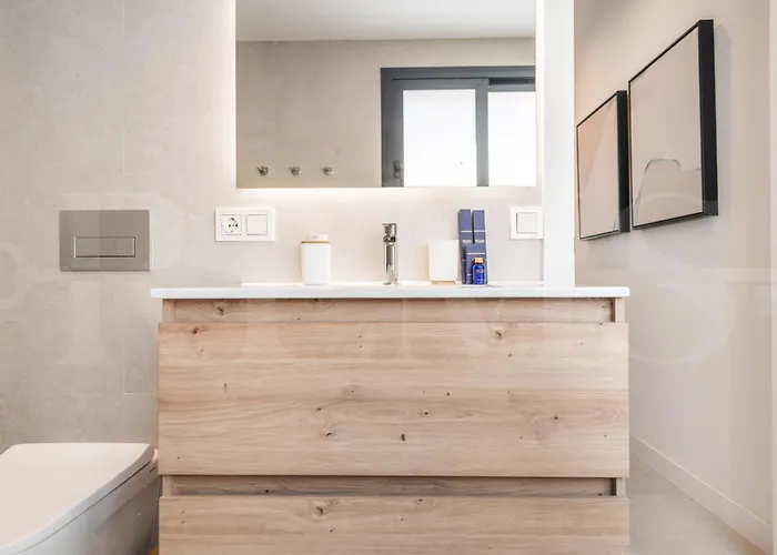 House With Private Rooftop Pool, Cinema, Gym Rems Torremolinos