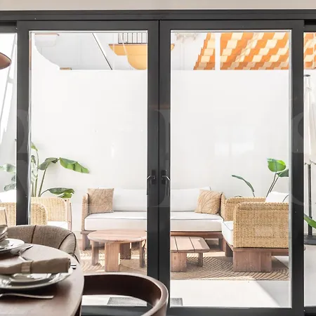 House With Private Rooftop Pool, Cinema, Gym Rems Вілла *