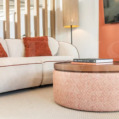 House With Private Rooftop Pool, Cinema, Gym Rems Villa